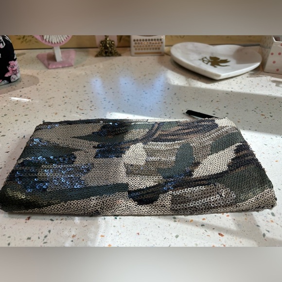 Stella‎ & Dot Sequin Camouflage Fold Over Clutch Handbag - Picture 8 of 13